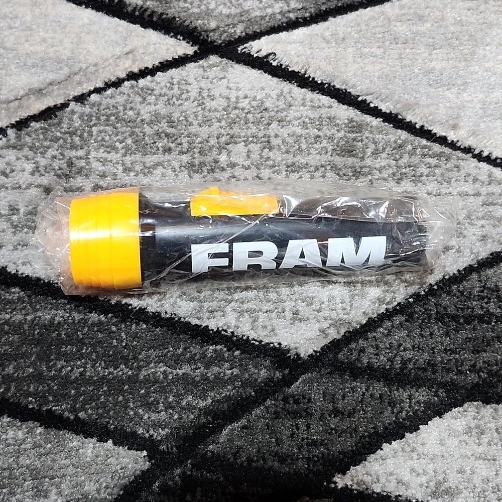 VINTAGE FRAM OIL FILTER ADVERTISING FLASHLIGHT